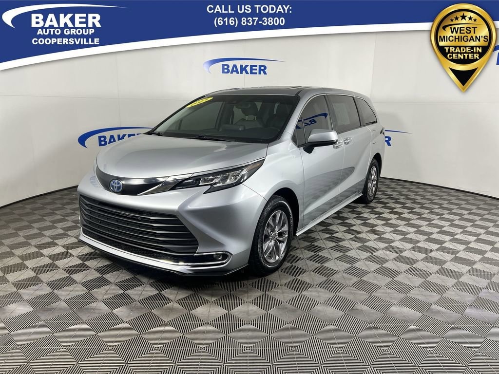 Used 2023 Toyota Sienna XLE