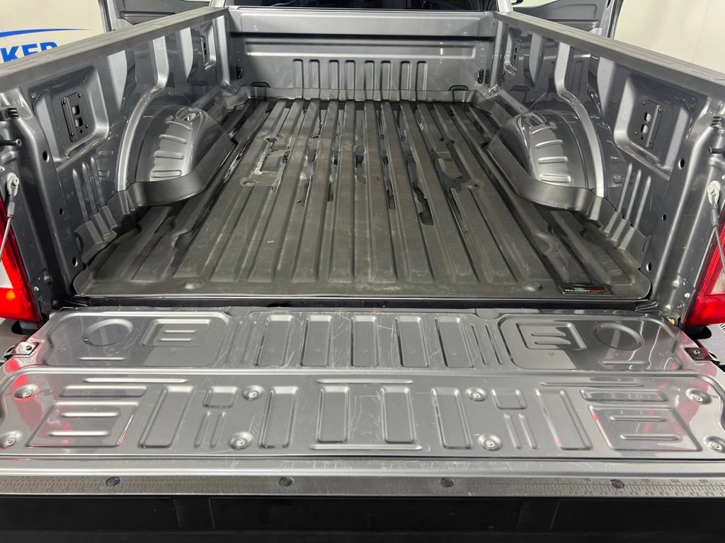 2025 Ford F-350 Super Duty XLT - Photo 12