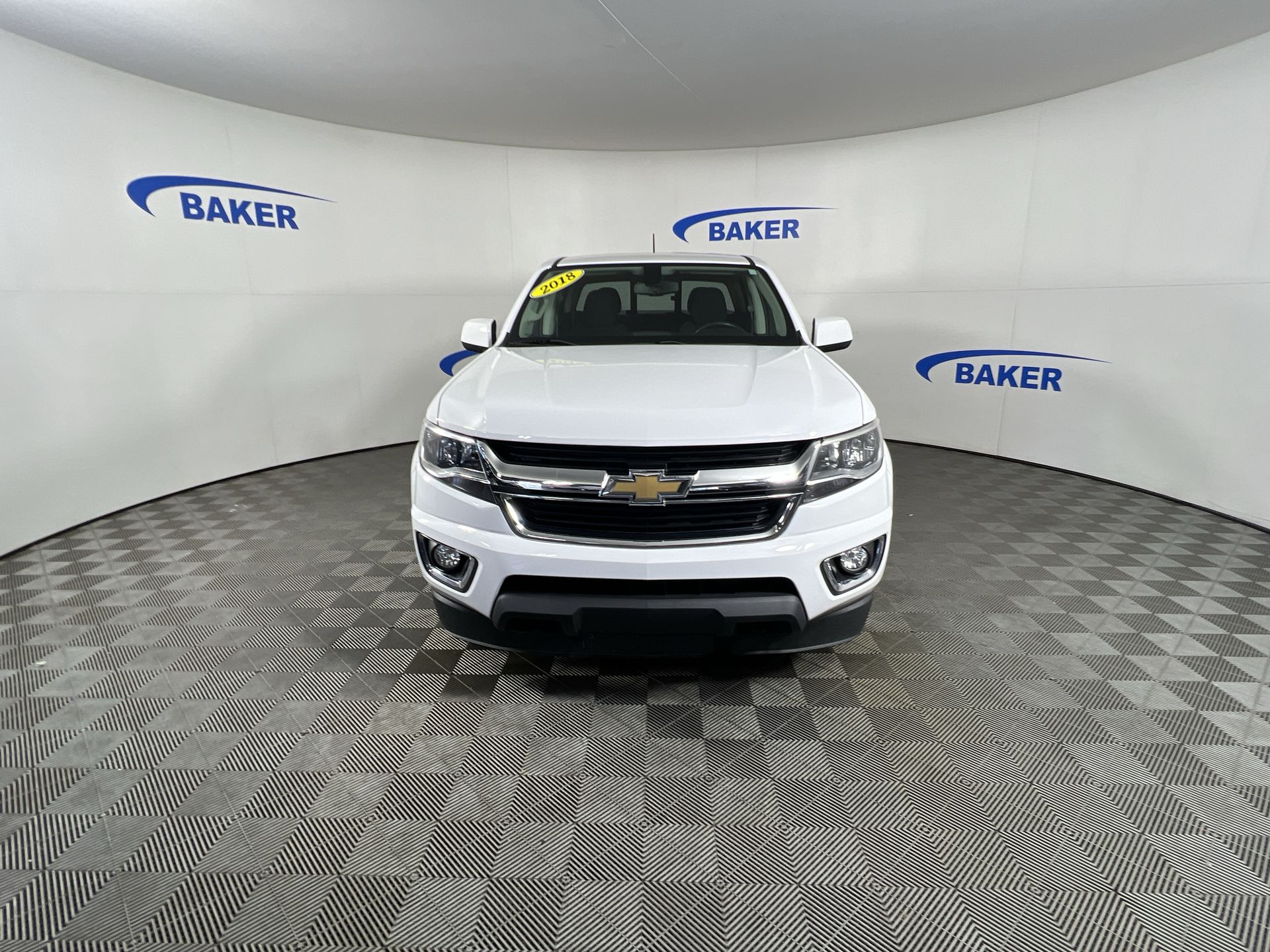 2018 Chevrolet Colorado LT photo 2