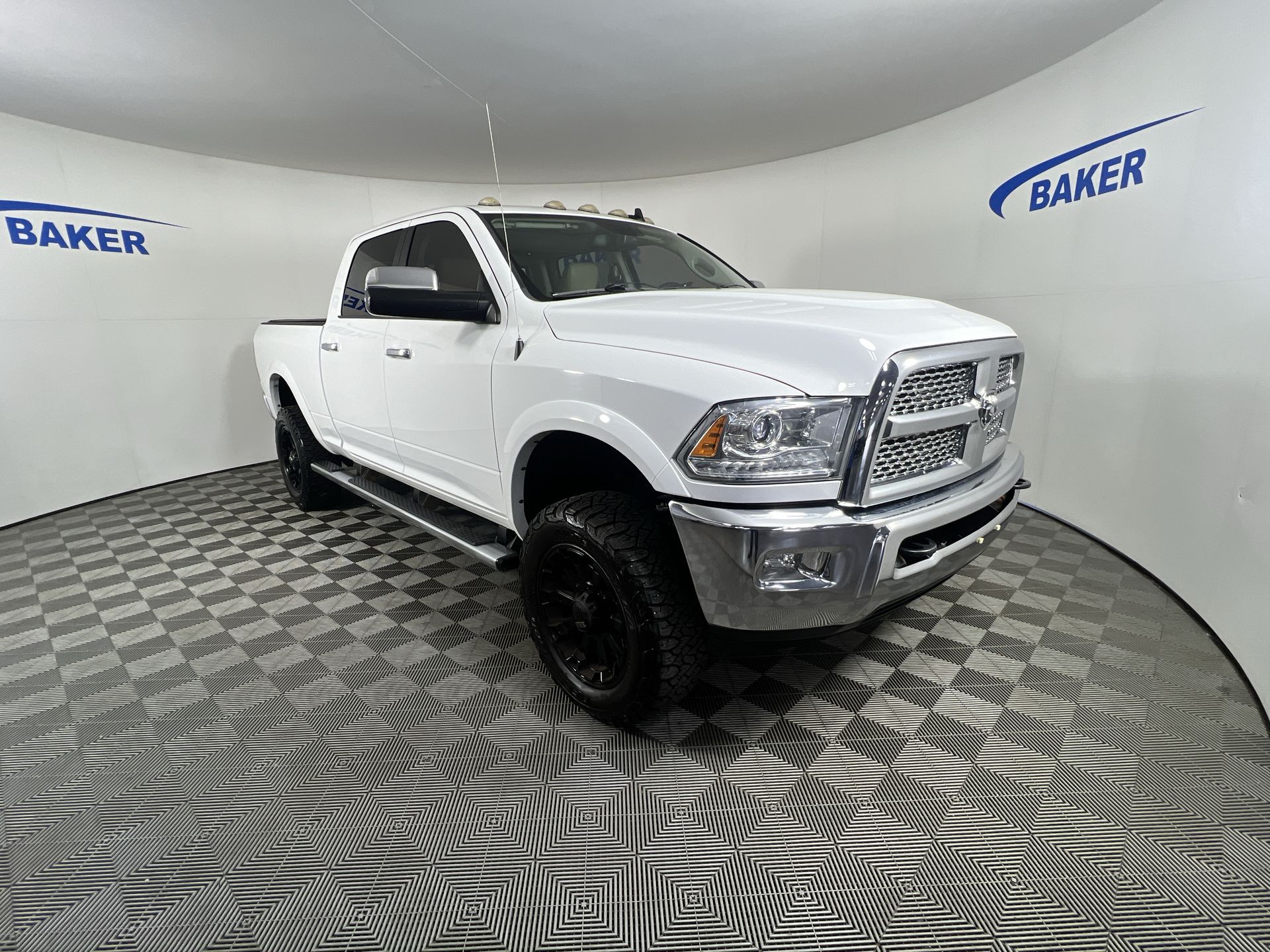 2014 Ram 2500 Laramie photo 2