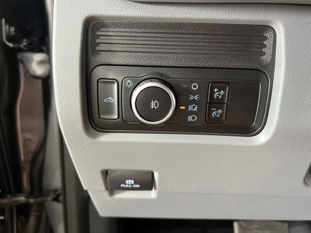 2025 Ford F-350 Super Duty XLT - Photo 24