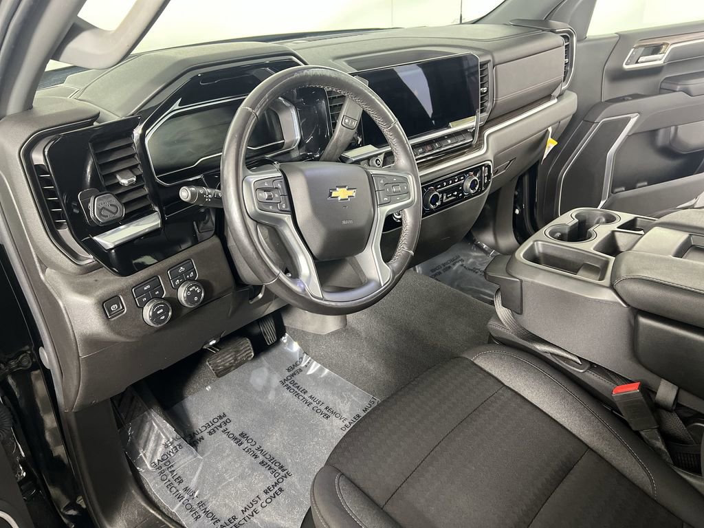2022 Chevrolet Silverado 1500 LT - Photo 11