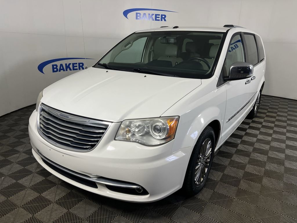 2011 Chrysler Town & Country Limited