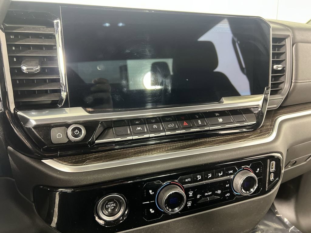 2022 Chevrolet Silverado 1500 LT - Photo 12