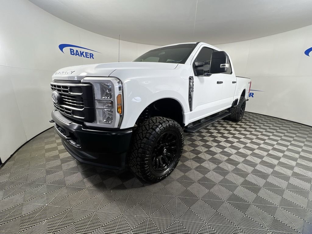 2025 Ford F-350 XL 4x4 Crew Cab 6-3/4' Box SRW's photo