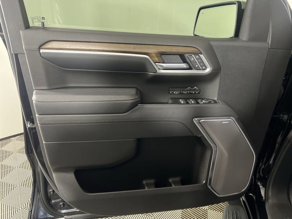 2025 Chevrolet Silverado 1500 High Country - Photo 23