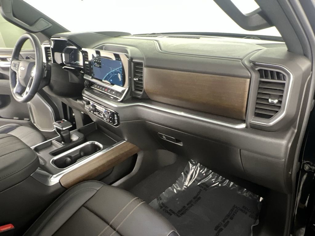 2025 Chevrolet Silverado 1500 High Country - Photo 30