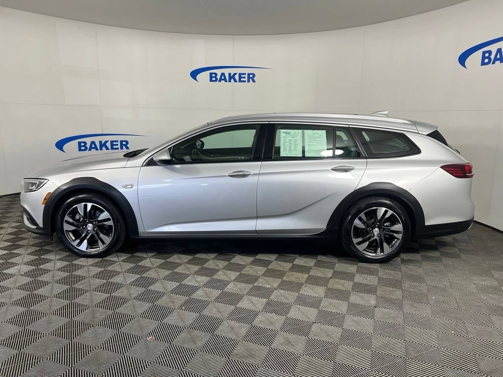 Used 2019 Buick Regal Tourx Essence Crossover