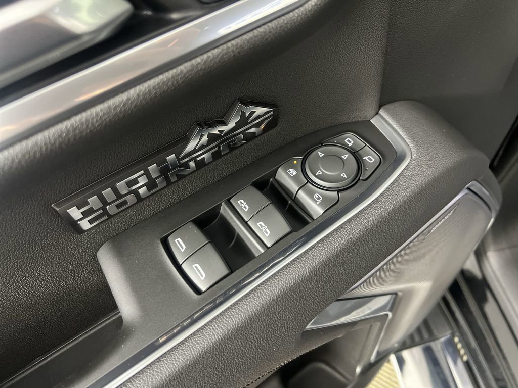 2025 Chevrolet Silverado 1500 High Country - Photo 24