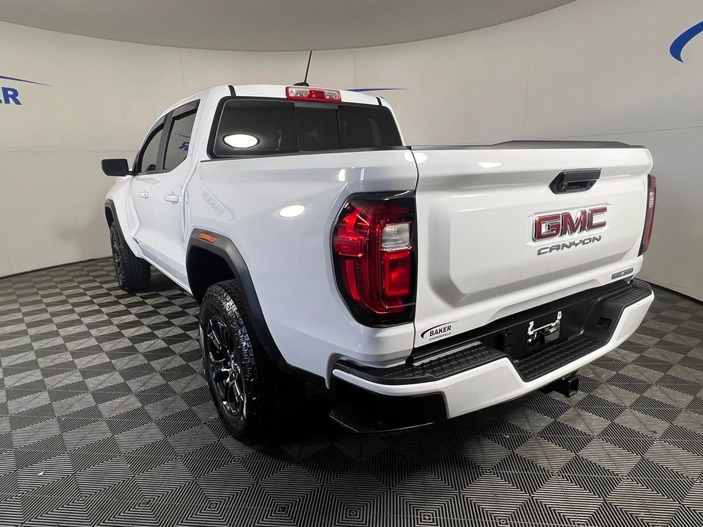 Used 2024 GMC Canyon Elevation Truck