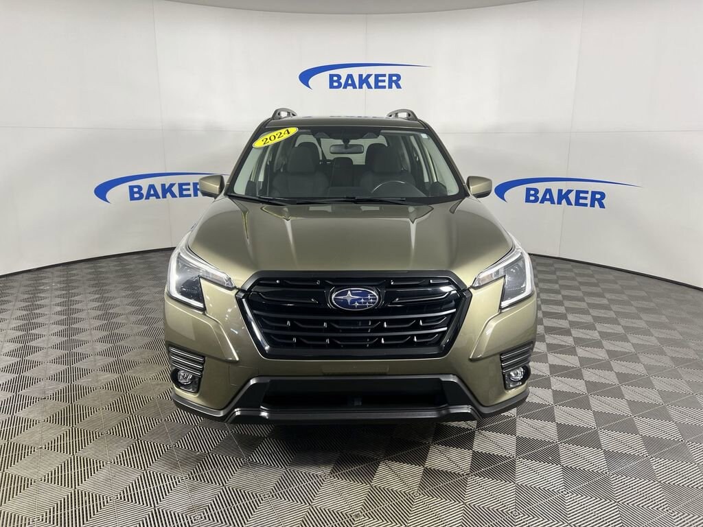 Used 2024 Subaru Forester Premium SUV