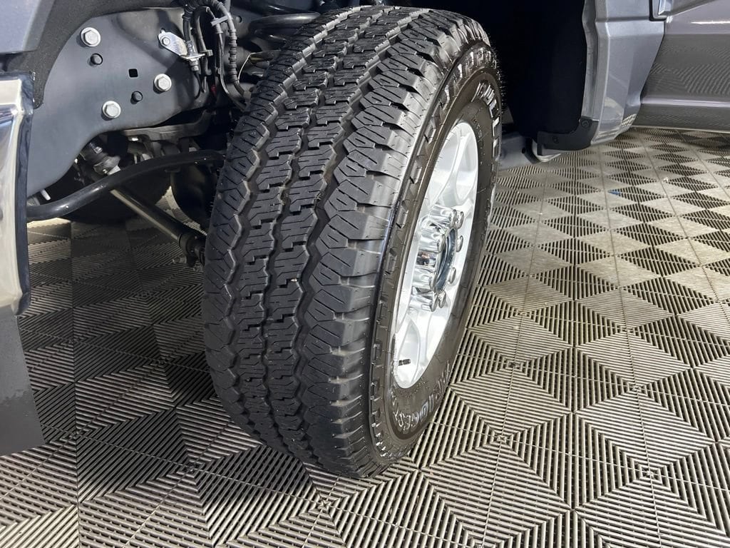 2025 Ford F-350 Super Duty XLT - Photo 27