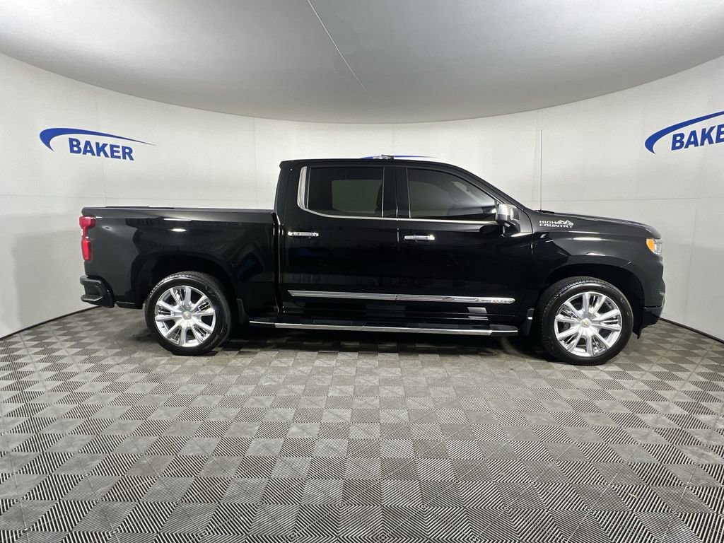 2025 Chevrolet Silverado 1500 High Country - Photo 10