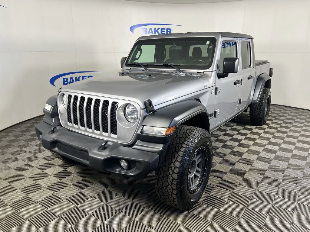 2020 Jeep Gladiator Sport S's photo