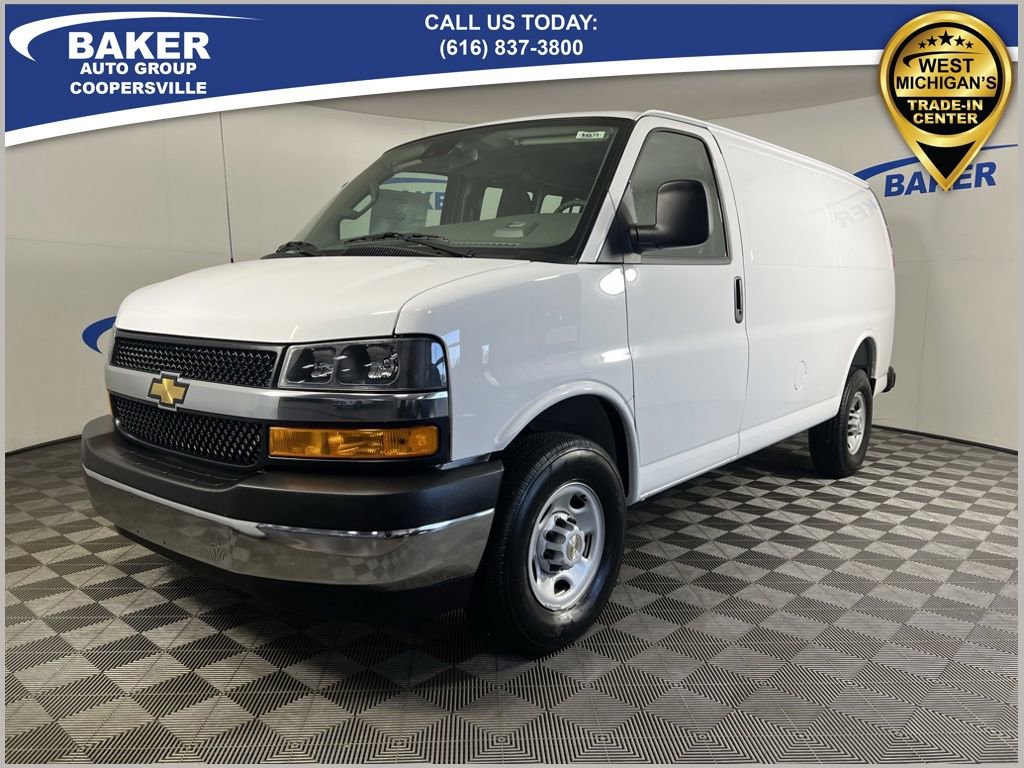 2026 Chevrolet Express 2500 Work Van HD's photo
