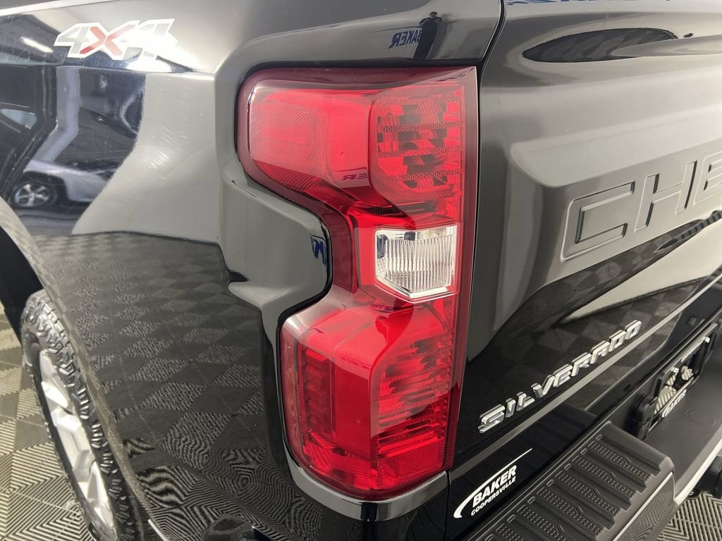 2022 Chevrolet Silverado 1500 LT - Photo 36