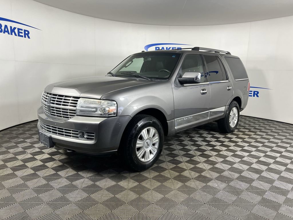 2013 Lincoln Navigator Base