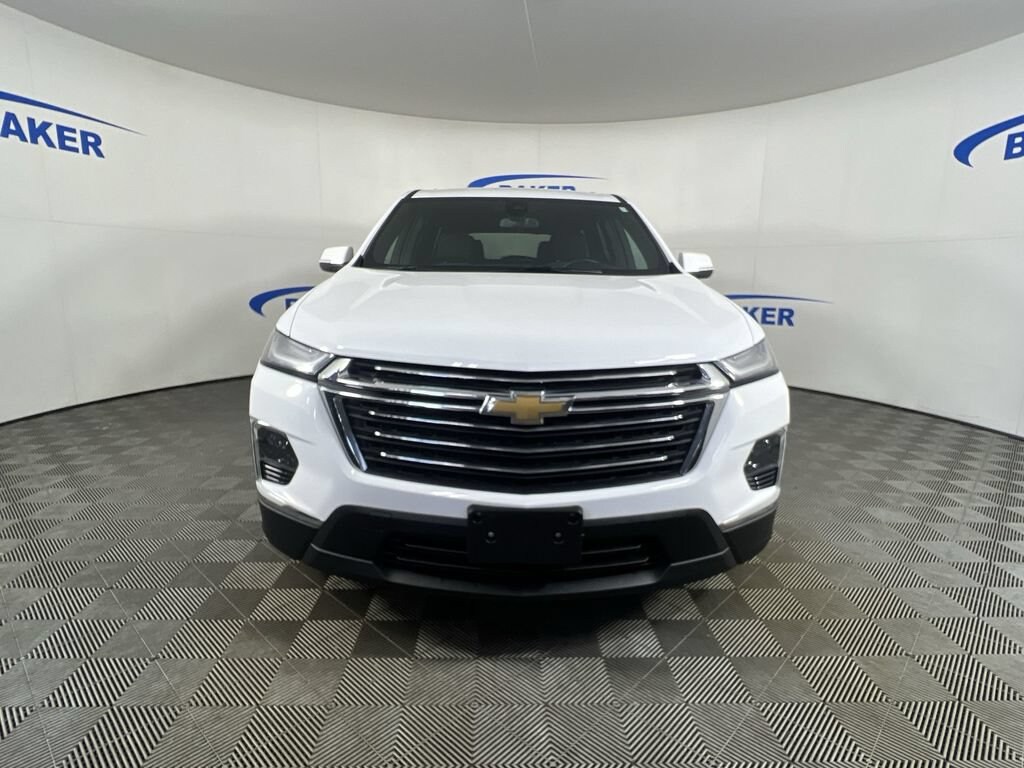 Used 2023 Chevrolet Traverse LT Cloth SUV