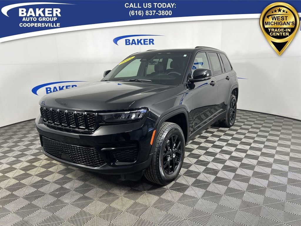 Used 2025 Jeep Grand Cherokee Altitude X 4x4 SUV