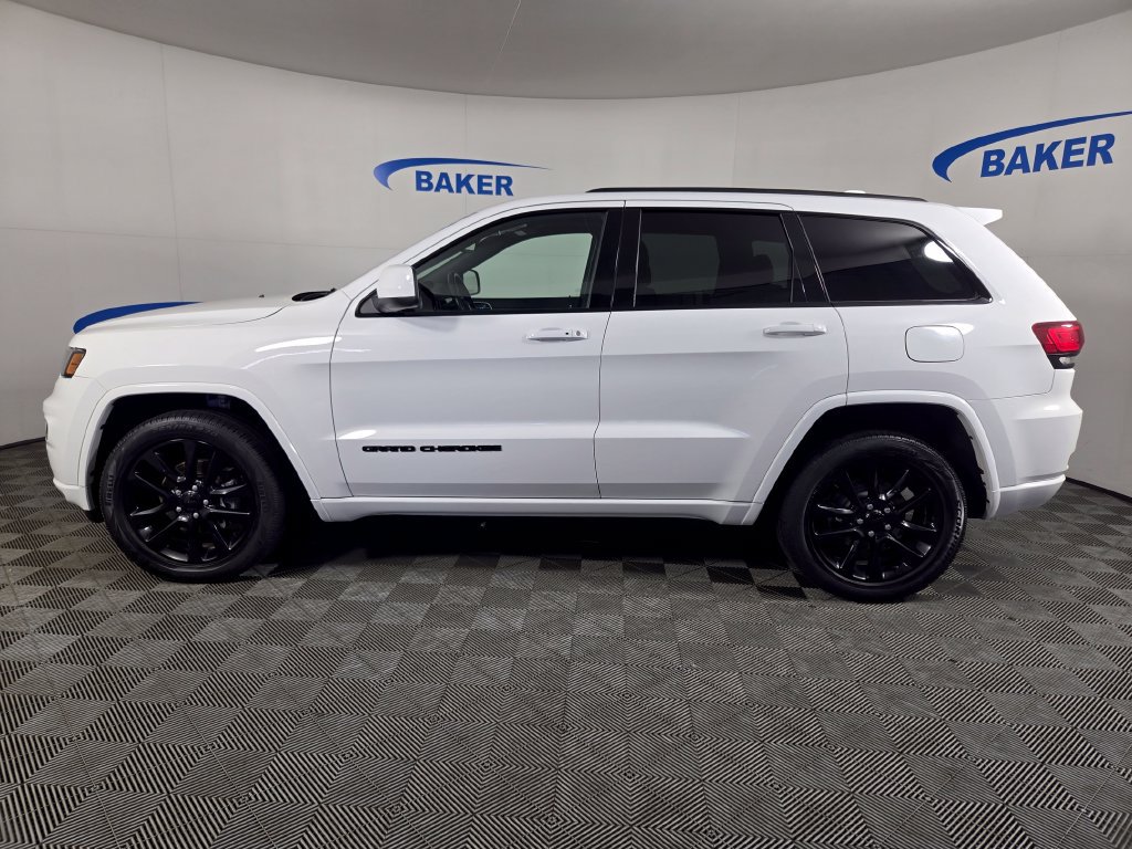 Used 2019 Jeep Grand Cherokee Altitude with VIN 1C4RJFAG7KC574079 for sale in Coopersville, MI