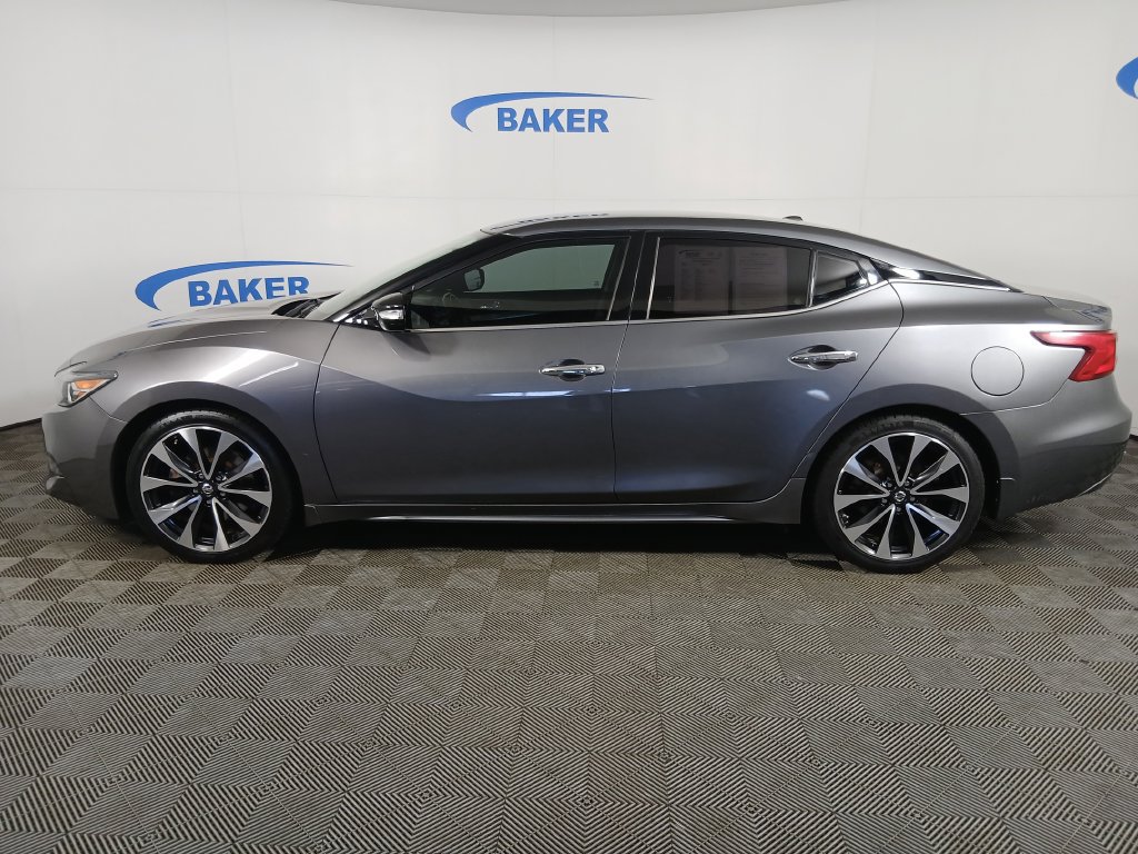 Used 2017 Nissan Maxima SR with VIN 1N4AA6AP9HC389379 for sale in Coopersville, MI