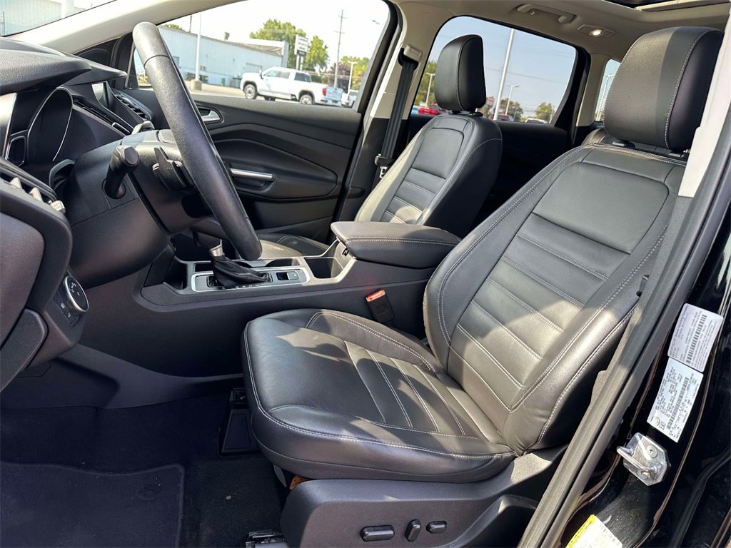2018 Ford Escape Titanium photo 3