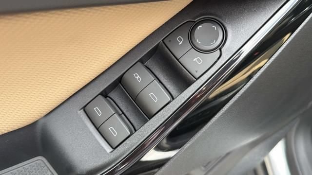 2027 Chevrolet Equinox ACTIV - Photo 24