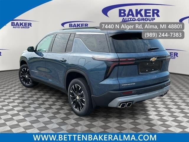 2026 Chevrolet Traverse photo 2