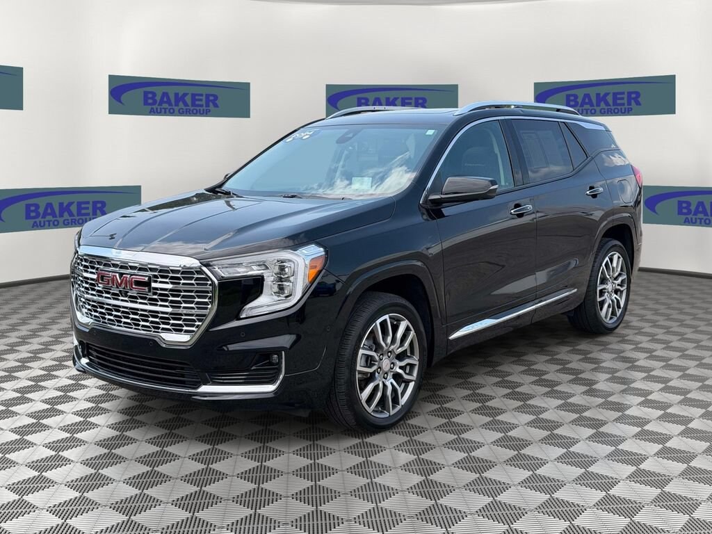 Used 2024 GMC Terrain Denali SUV