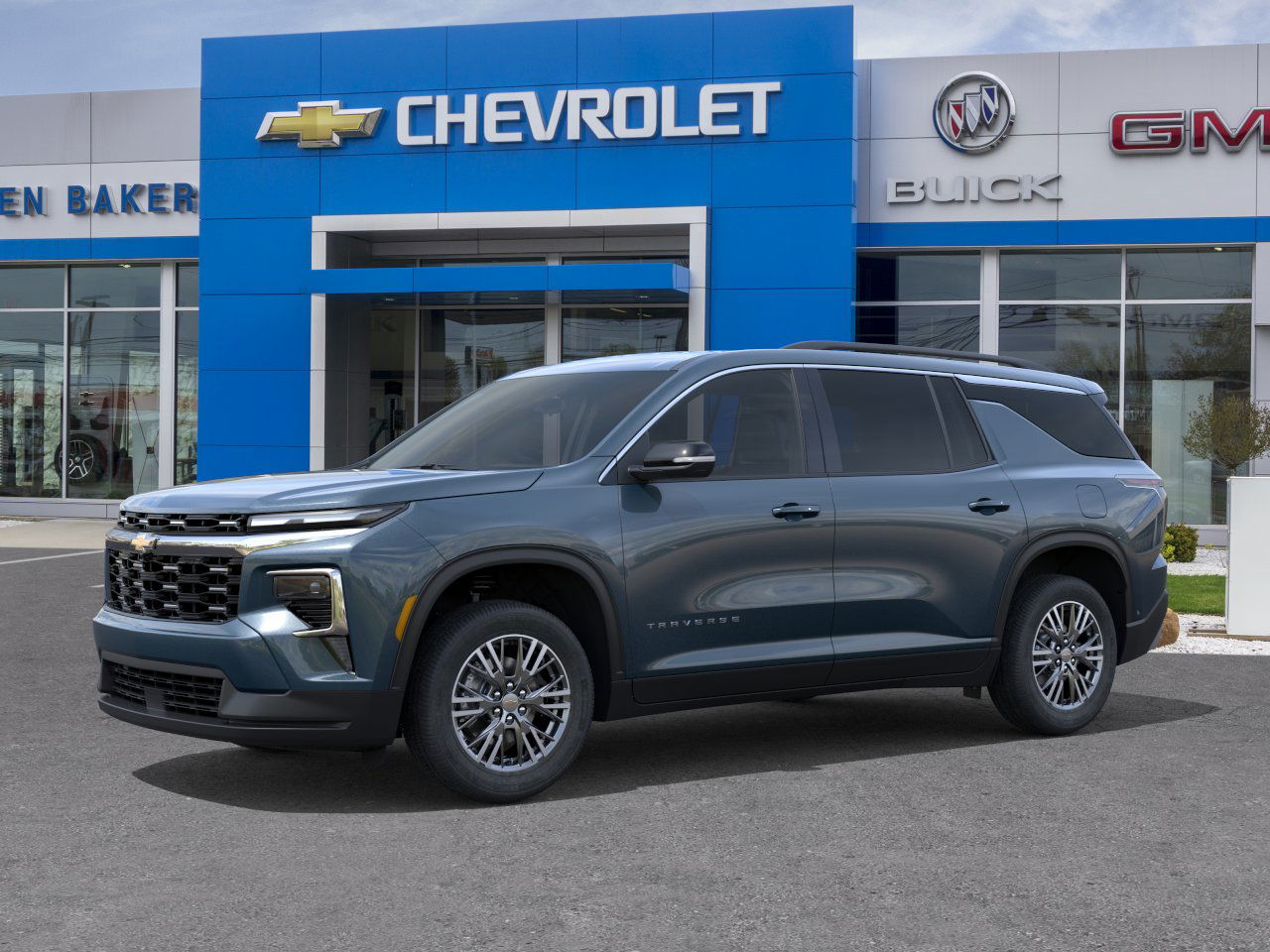 2025 Chevrolet Traverse photo 2