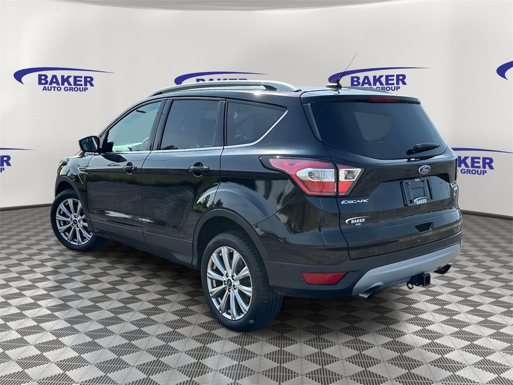 2018 Ford Escape Titanium photo 2