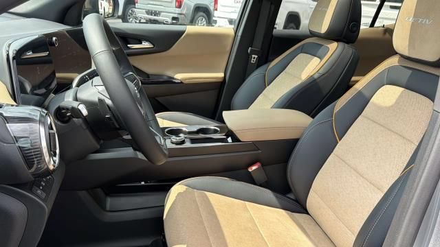 2027 Chevrolet Equinox ACTIV - Photo 7