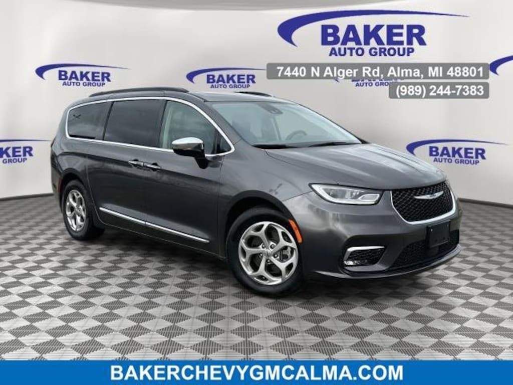 Used 2023 Chrysler Pacifica Limited