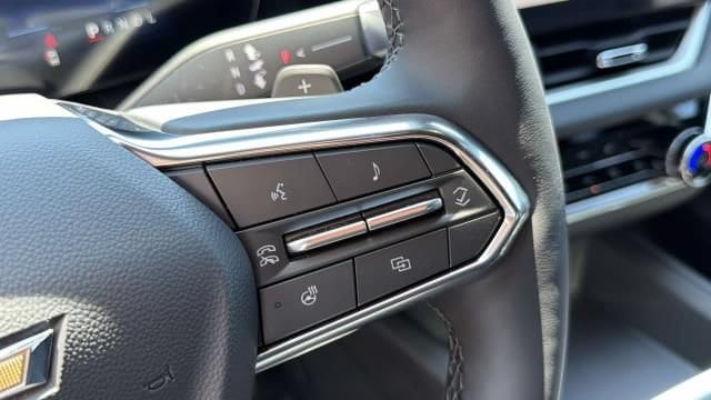 2026 Chevrolet Equinox LT - Photo 11