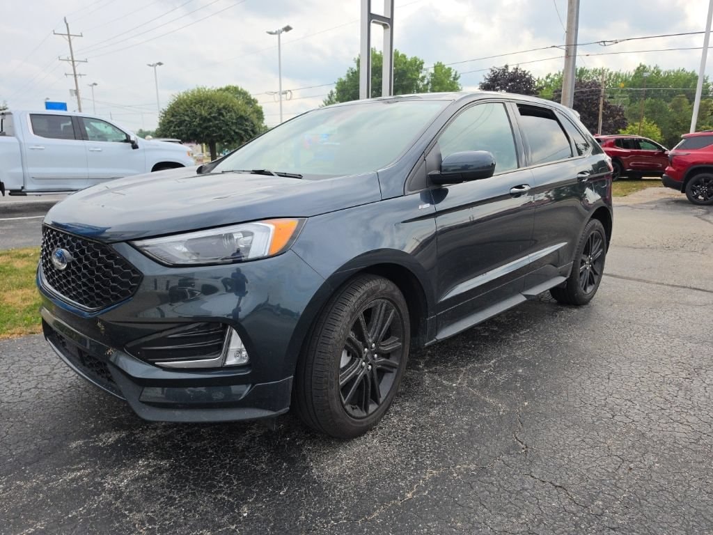 2023 Ford Edge