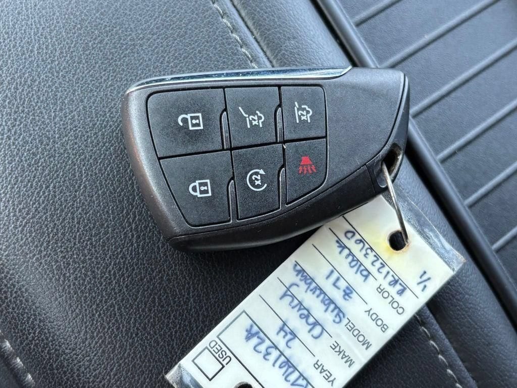2024 Chevrolet Suburban Z71 - Photo 23
