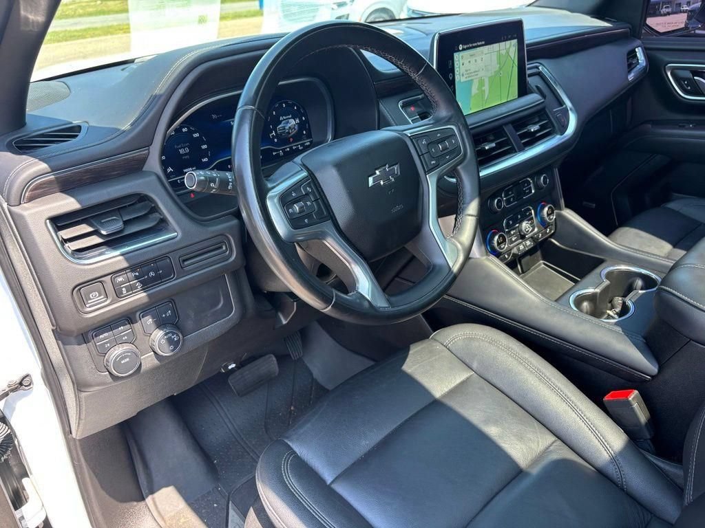 2023 Chevrolet Suburban Z71 - Photo 7