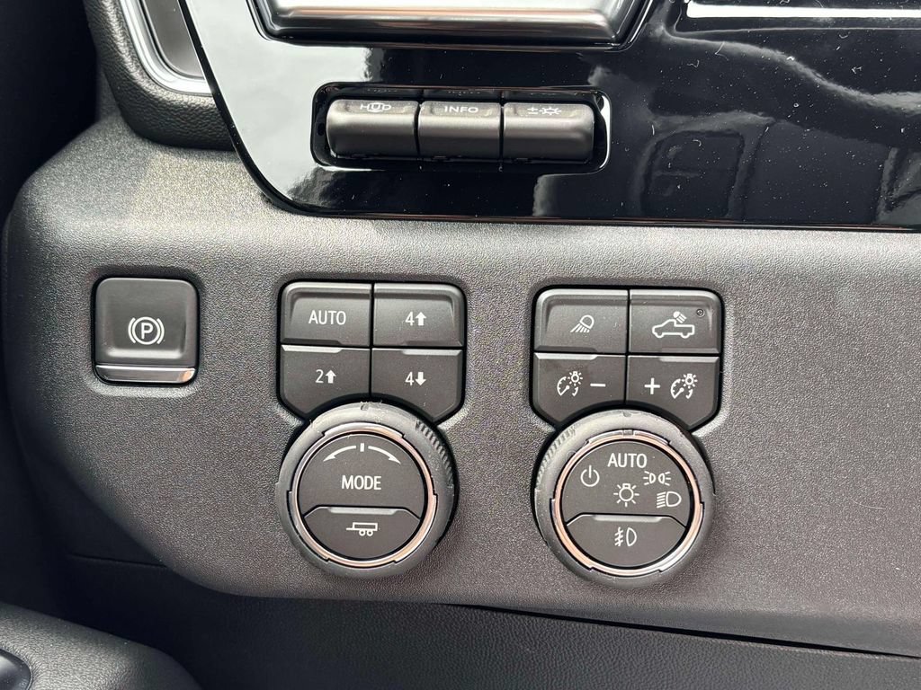 2026 Chevrolet Silverado 2500 HD High Country - Photo 12