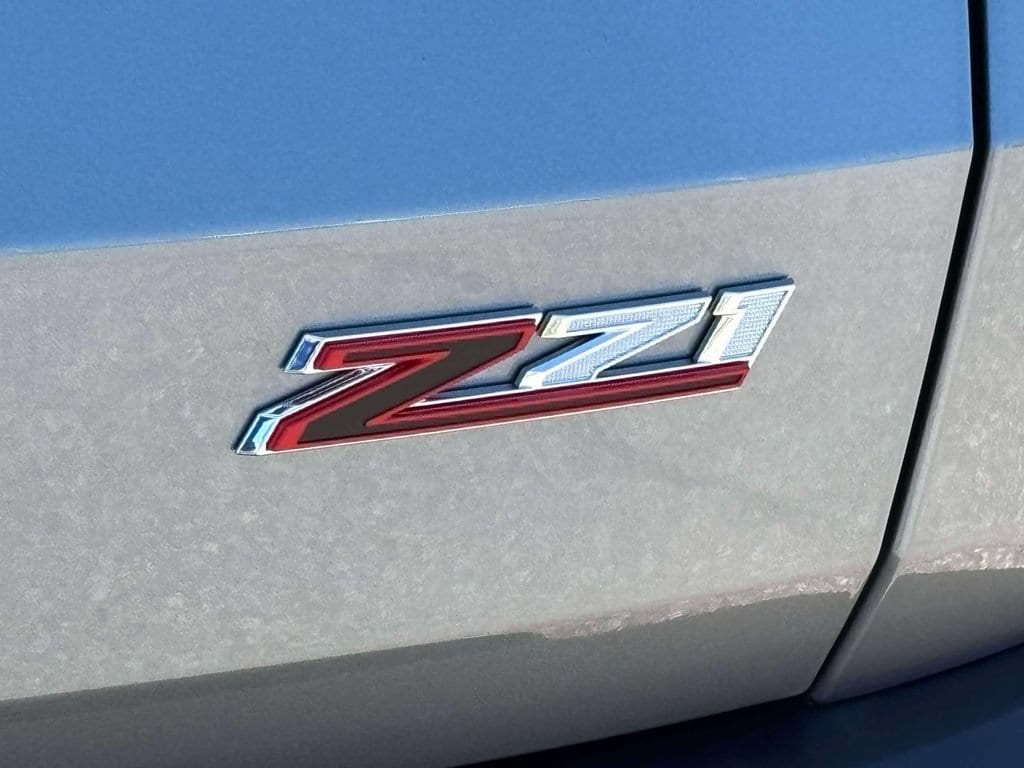 2027 Chevrolet Traverse Z71 - Photo 35