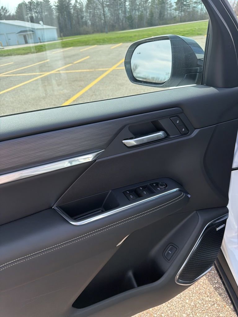 2026 GMC Acadia Elevation - Photo 11