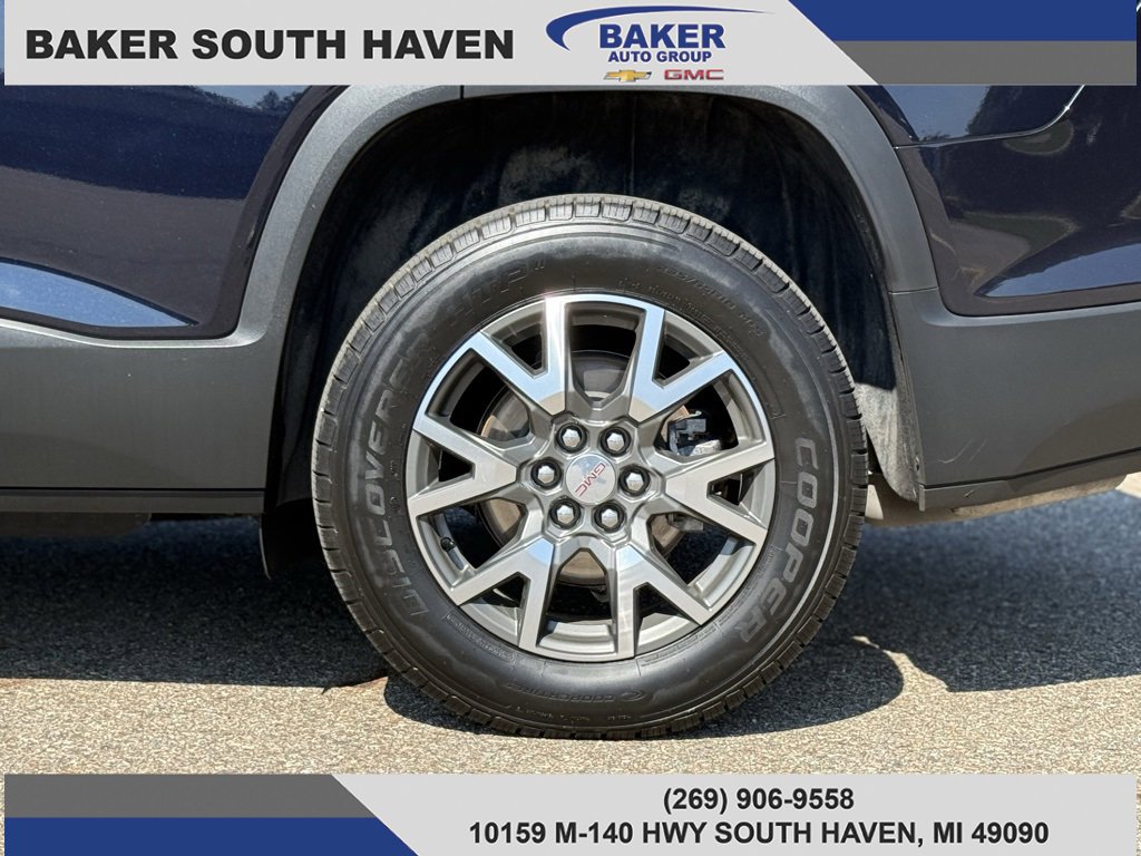 2021 Gmc Acadia SLE photo 3