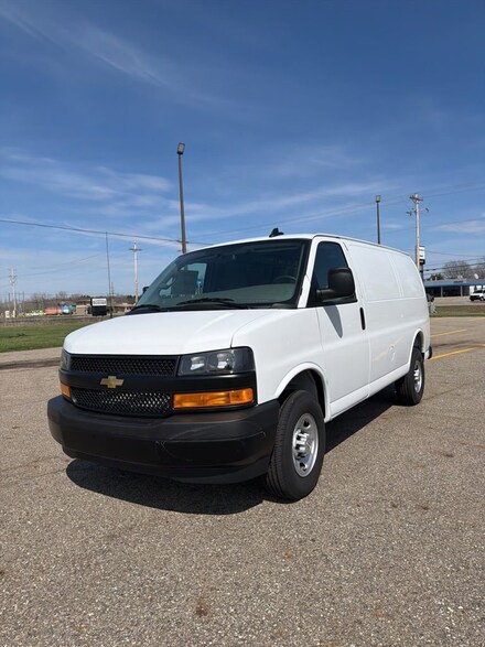 2025 Chevrolet Express Cargo WT Van