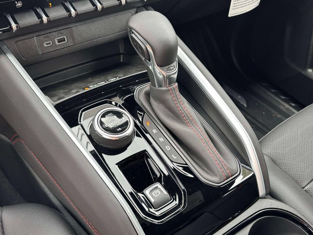 2026 Chevrolet Colorado Z71 - Photo 19