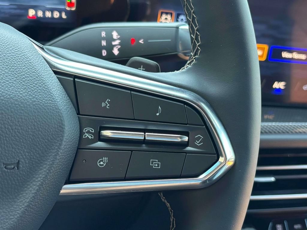 2027 Chevrolet Traverse Z71 - Photo 13