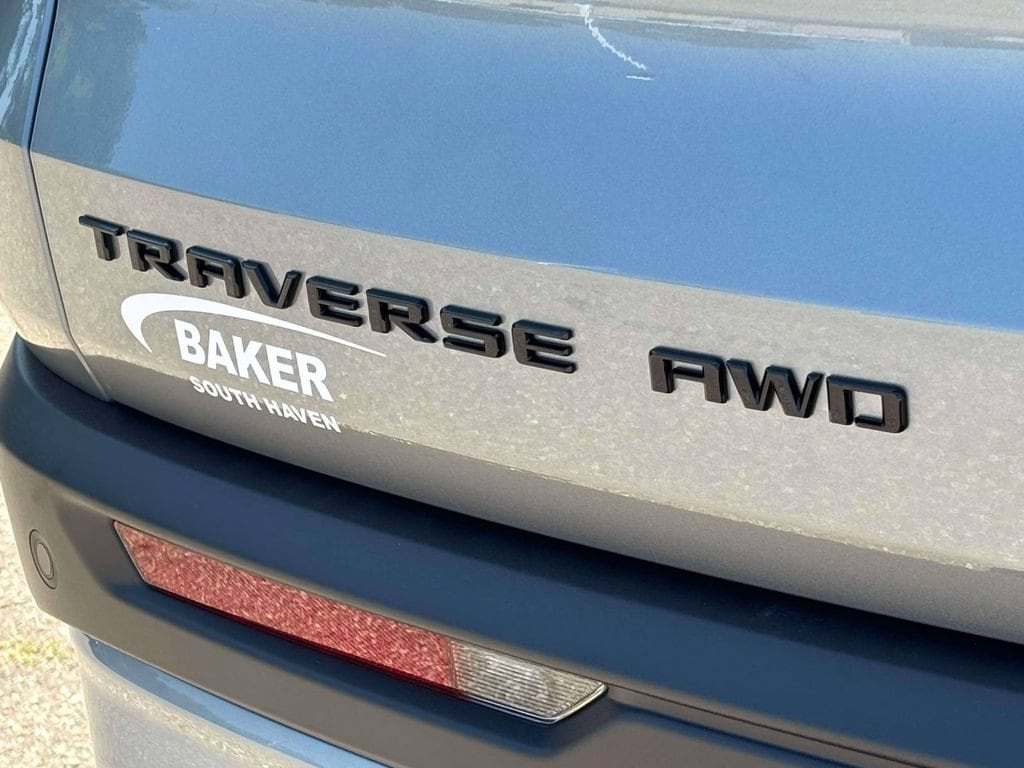 2027 Chevrolet Traverse Z71 - Photo 36