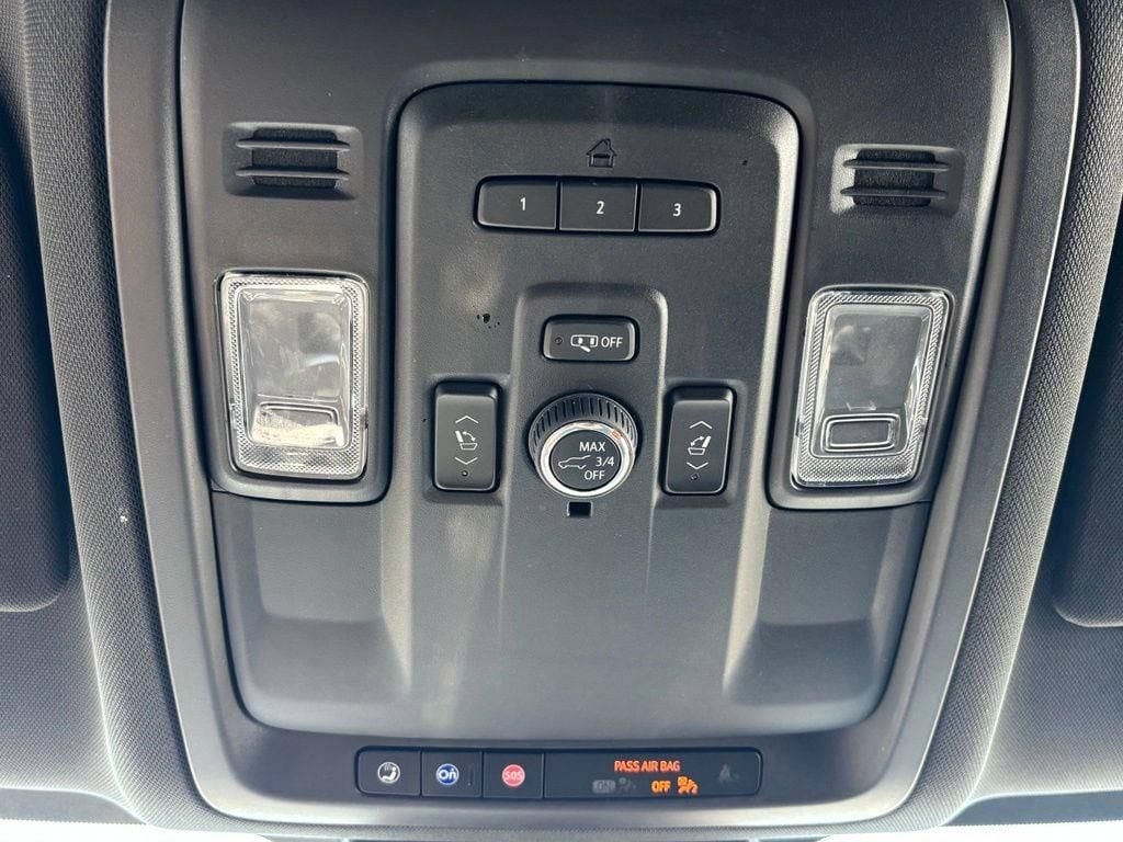 2024 Chevrolet Suburban Z71 - Photo 21