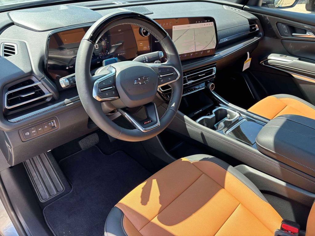 2027 Chevrolet Traverse Z71 - Photo 7