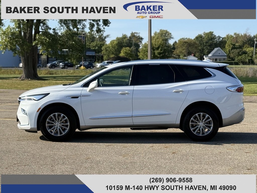 2024 Buick Enclave Premium photo 2
