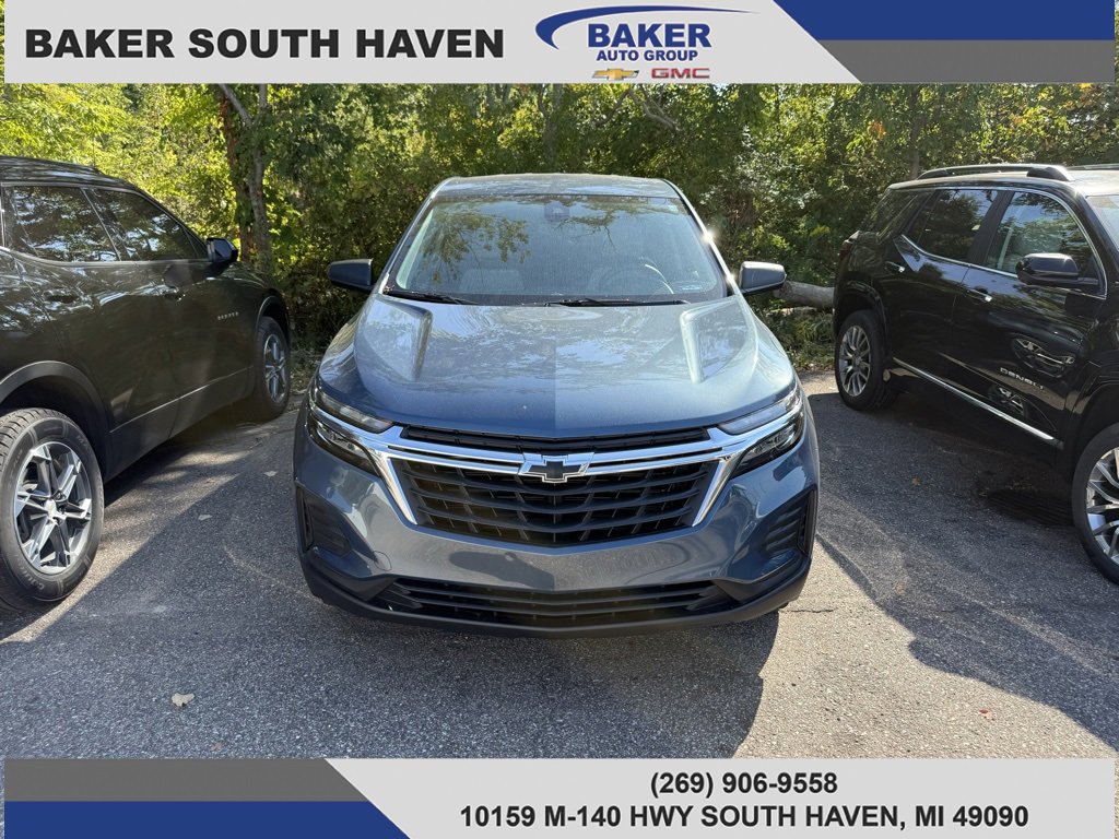 2024 Chevrolet Equinox LS photo 3