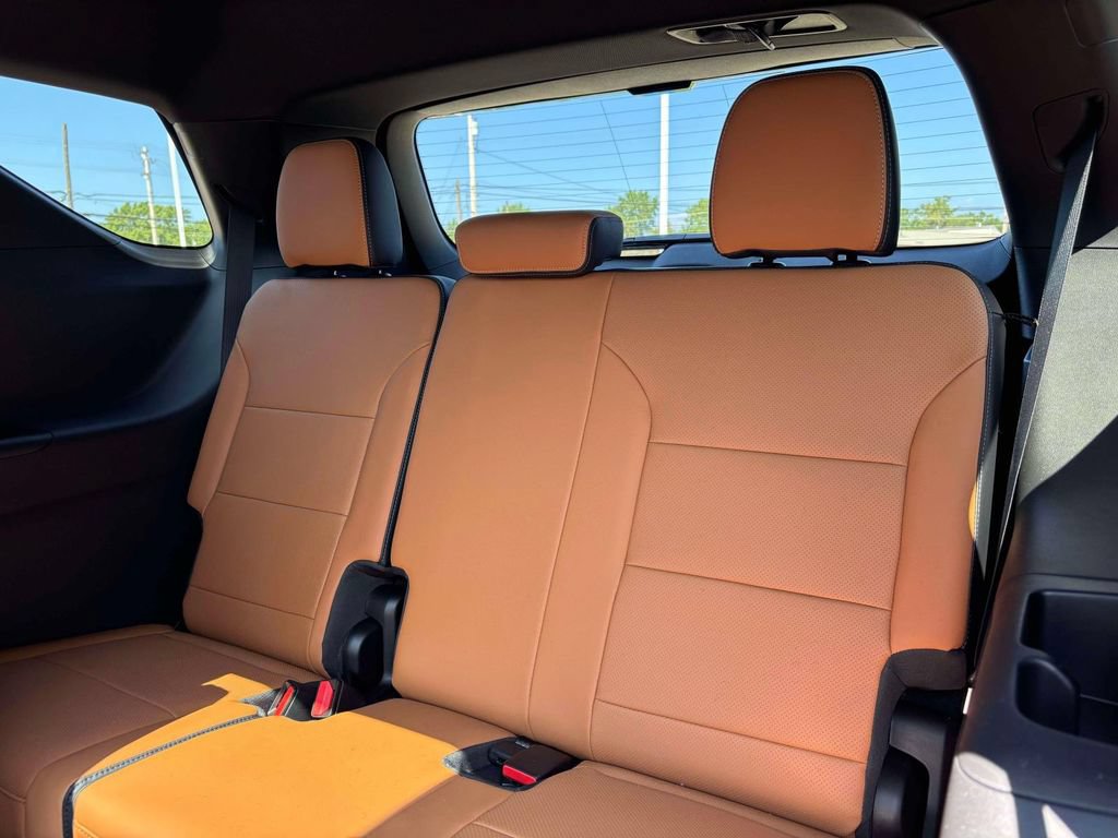 2027 Chevrolet Traverse Z71 - Photo 23
